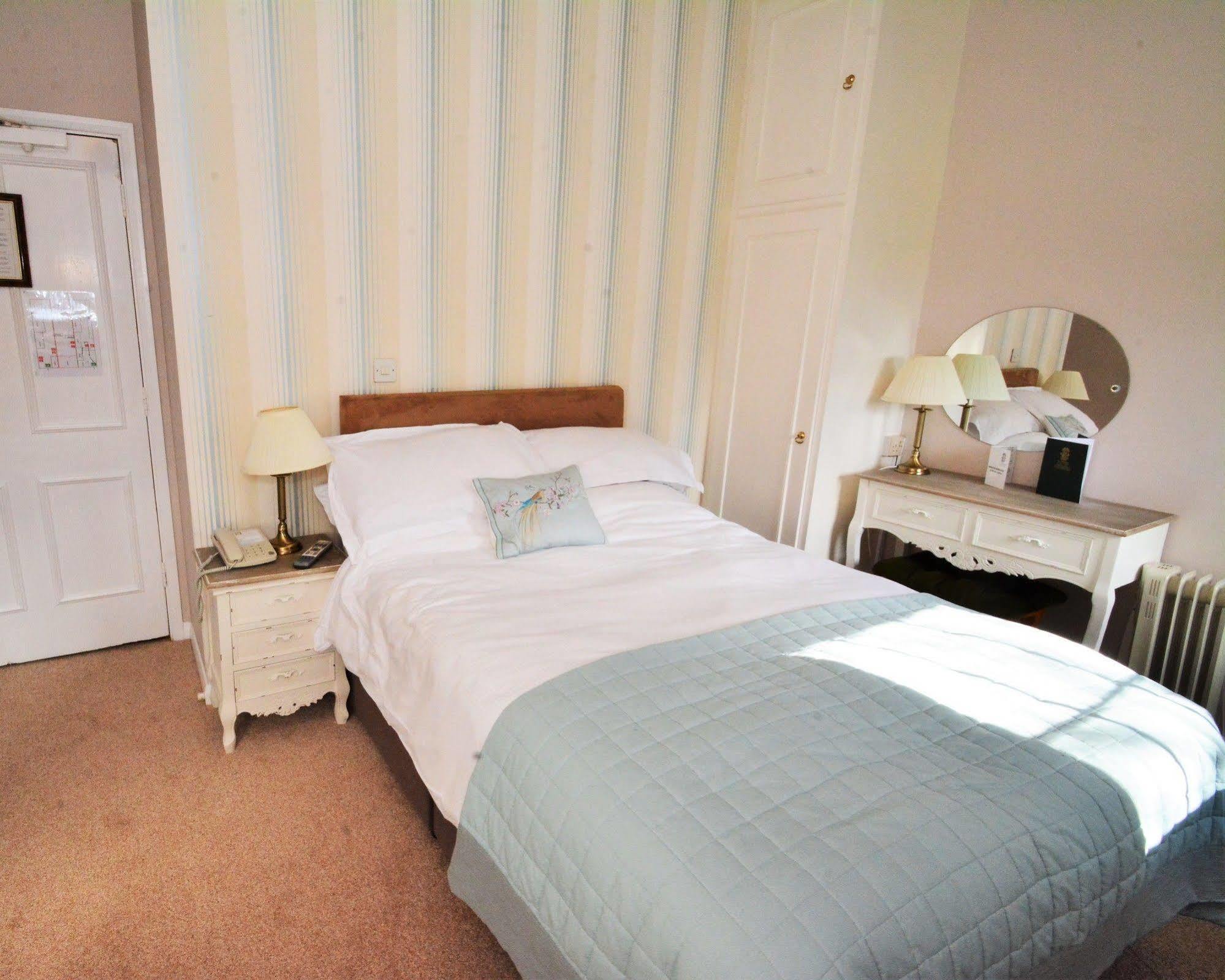 The Mill House Hotel Reading Luaran gambar