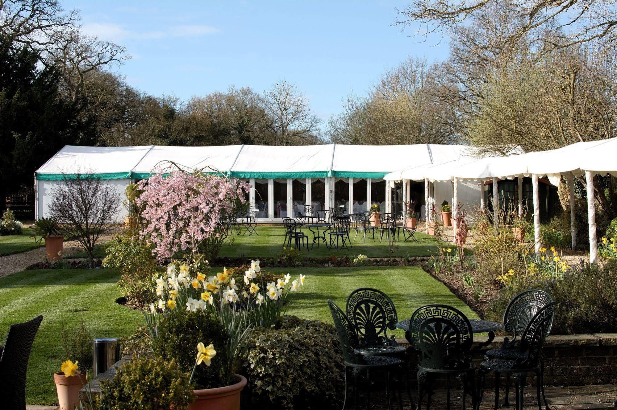 The Mill House Hotel Reading Luaran gambar
